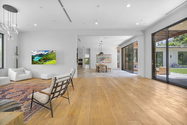 Bowmont - Resort-style Beverly Hills Escape w/ Pool, Garden and Privacy