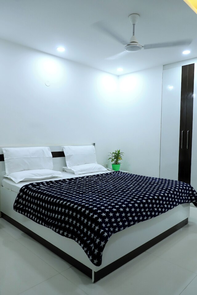 Flourish Stay Saket near Max Hospital