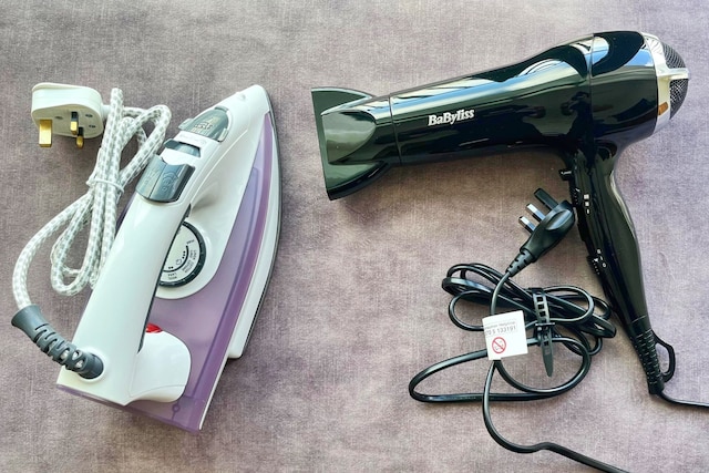 ヤカ トライゼン ラグジュアリー アパートメンツ