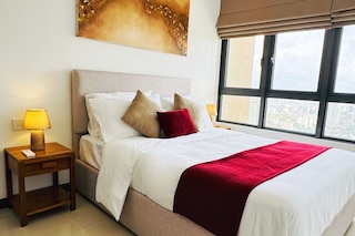 YAKA Trizen Luxury Apartments