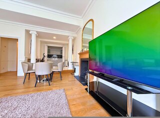 ナイツブリッジ ハイドパーク 2ベッドルーム 2バスルーム アンド ガーデン