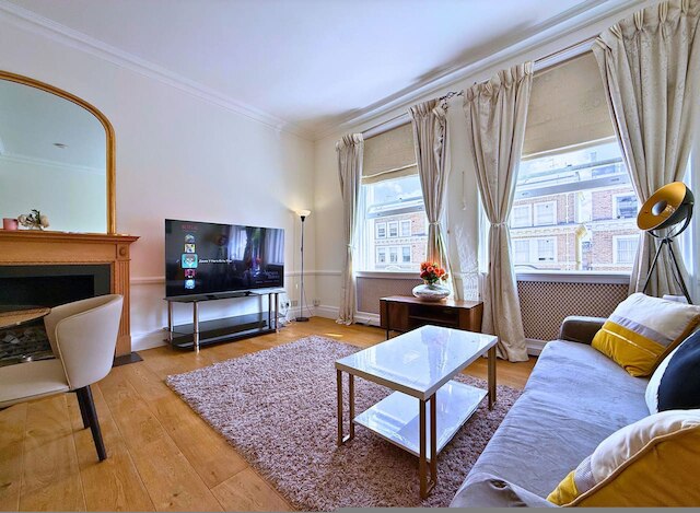 ナイツブリッジ ハイドパーク 2ベッドルーム 2バスルーム アンド ガーデン