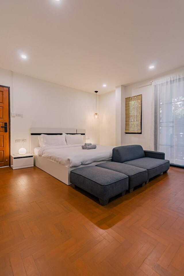 モダン ファミリー ハウス - 4 ベッドルームズ 5 ミンズ フロム オールド タウン ウィズ ギャラリー - デジャ ホーム