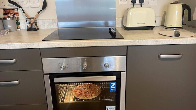 アパートメント スリープス 4 ペッツ アロウド & パーキング