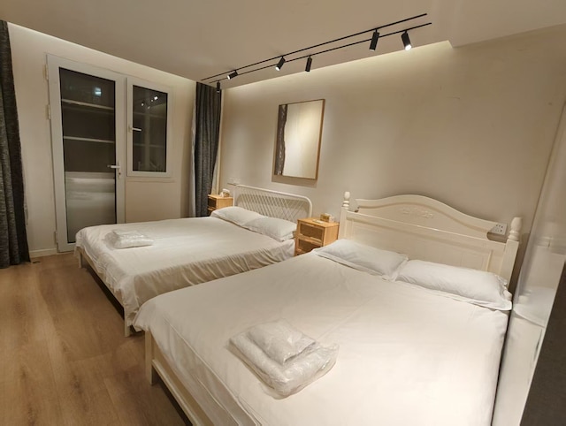 Book and Bed - SML Center