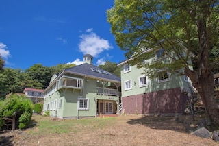 The Lighthouse Seaside Inn