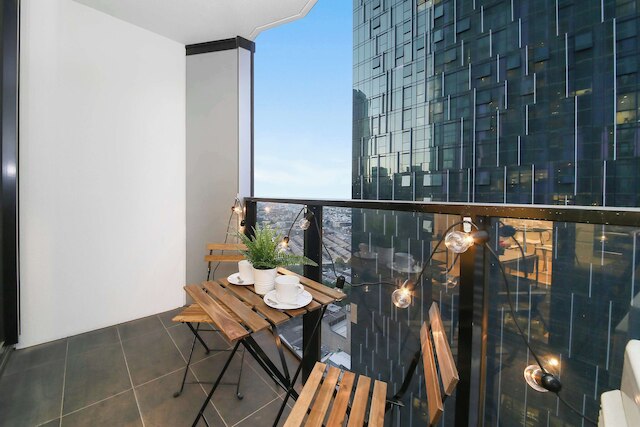 Trendy 2-bedroom Stay in Melbourne CBD