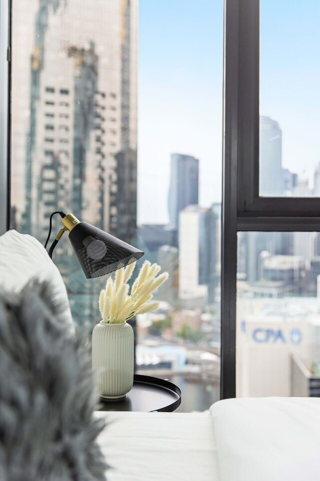 A Cozy 2BR Apt With Yarra Views, Free Parking