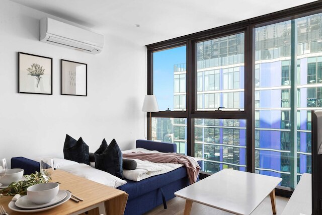 A Cozy & Comfy 2BR Apt Up in the Clouds Near CBD