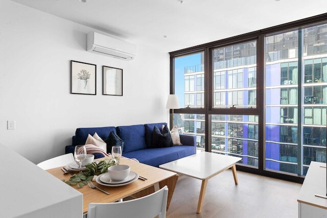 A Cozy & Comfy 2BR Apt Up in the Clouds Near CBD