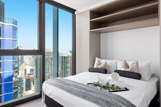 A Cozy & Comfy 2BR Apt Up in the Clouds Near CBD