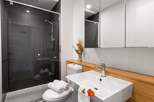 シックな 2 ベッドルーム アパートメント シティビュー サザンクロスの近く