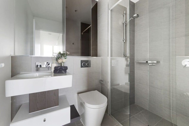 A Stylish 3BR Apt With Harbour Views, Free Parking