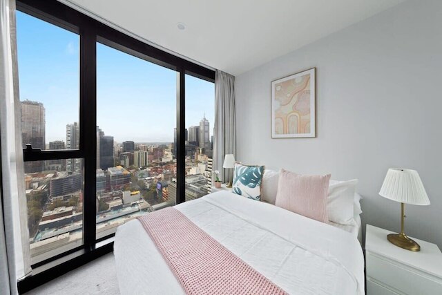 A Chic 2BR Apt Near Melbourne CBD w/ Free Parking