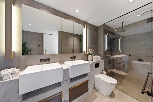 Lovely 3BR Apt With Panoramic Views, Free Parking