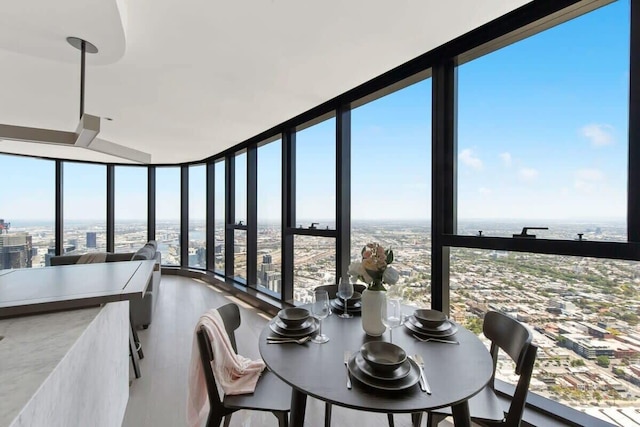 Lovely 3BR Apt With Panoramic Views, Free Parking