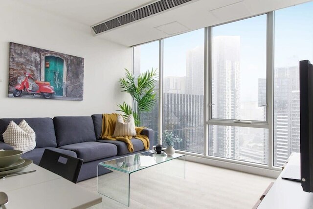 快適でスタイリッシュな 2 ベッドルーム アパートメント クラウンの隣 シティビュー