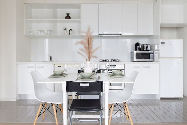 快適でスタイリッシュな 2 ベッドルーム アパートメント クラウンの隣 シティビュー