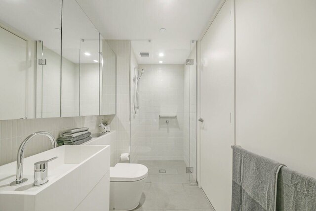 A Cozy & Chic Apt Near Crown Casino & Southgate Mall