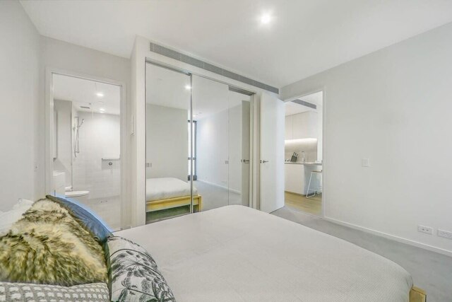 A Cozy & Chic Apt Near Crown Casino & Southgate Mall