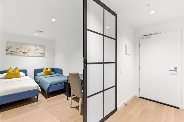 A Cozy 2BR Apt for 6 Next to Southern Cross