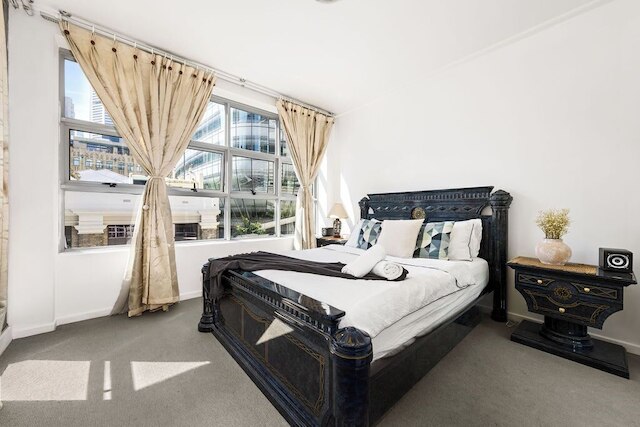 A Stylish Apt for 6 Right Next to Darling Harbour