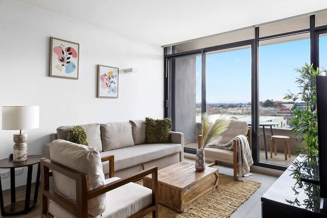 ラグジュアリーな 2 ベッドルーム アパートメント メルボルン大学の隣 無料駐車場付き