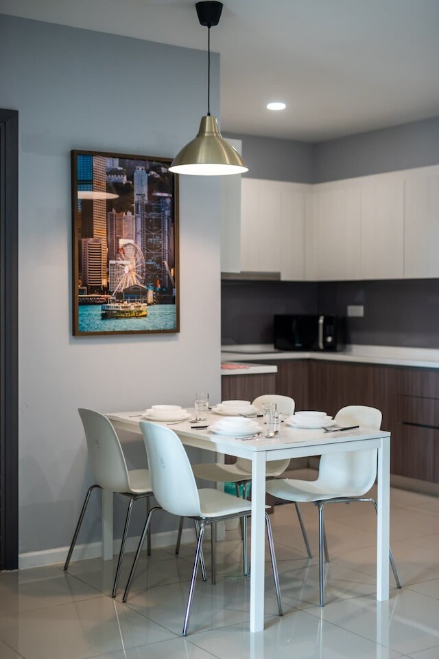 ハイ フロア スアサナ スイーツ 5 イン JB シティ ウィズ WiFi