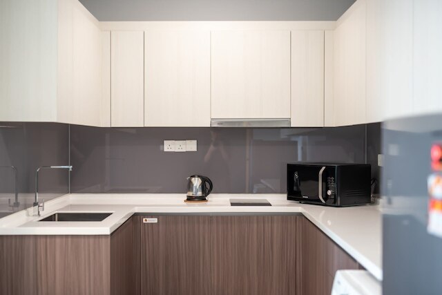 ハイ フロア スアサナ スイーツ 5 イン JB シティ ウィズ WiFi