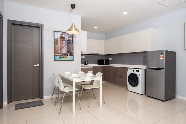 ハイ フロア スアサナ スイーツ 5 イン JB シティ ウィズ WiFi