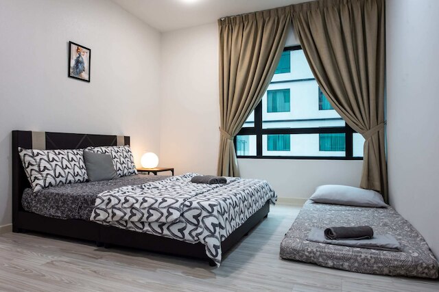 ア コージー & スタイリッシュ アパート アット スアサナ スイーツ JB