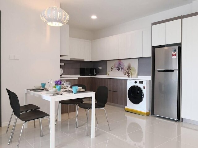 ア スペーシャス, ハイ フロア スイート ネクスト トゥ コムター JBCC