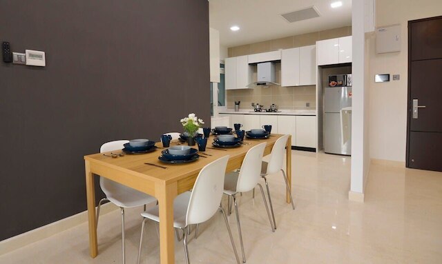 コムフィー 2ベッドルーム トライトワー スイート ニア JB CIQ, JBCC & カプリ