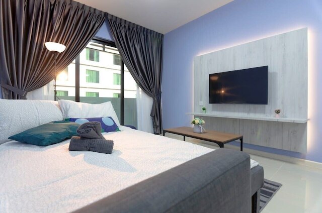 コージー & ハイ フロア スイート イン スアサナ JB 15, ビューズ