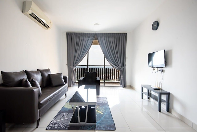 コンフィー 3ベッドルーム アパート @ KSL ダヤ ニアー イケア テブラウ, パーキング