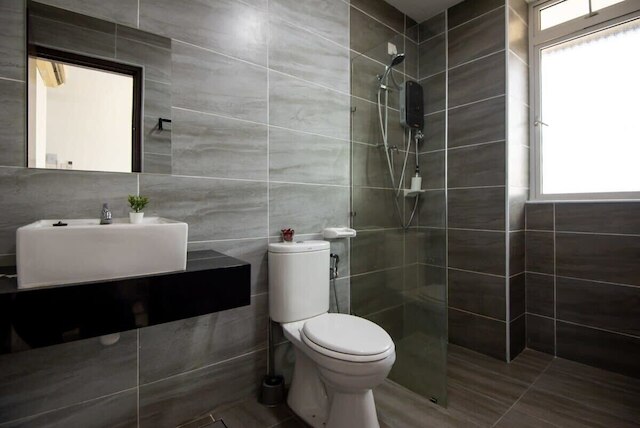 コンフィー 3ベッドルーム アパート @ KSL ダヤ ニアー イケア テブラウ, パーキング