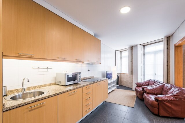 ゲストレディ - アオ コリセウ