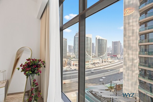 Blossoming 1BR Walk to Dubai Mall & Pool