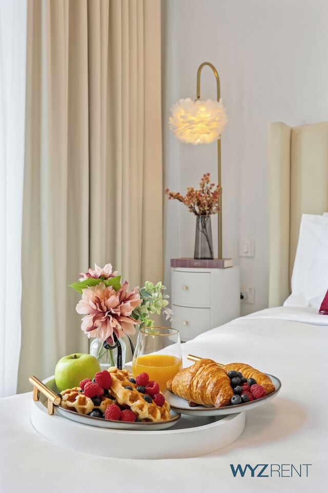 Blossoming 1BR Walk to Dubai Mall & Pool