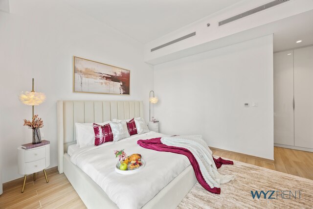 Blossoming 1BR Walk to Dubai Mall & Pool