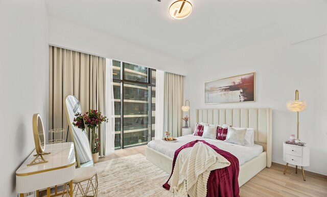 Blossoming 1BR Walk to Dubai Mall & Pool