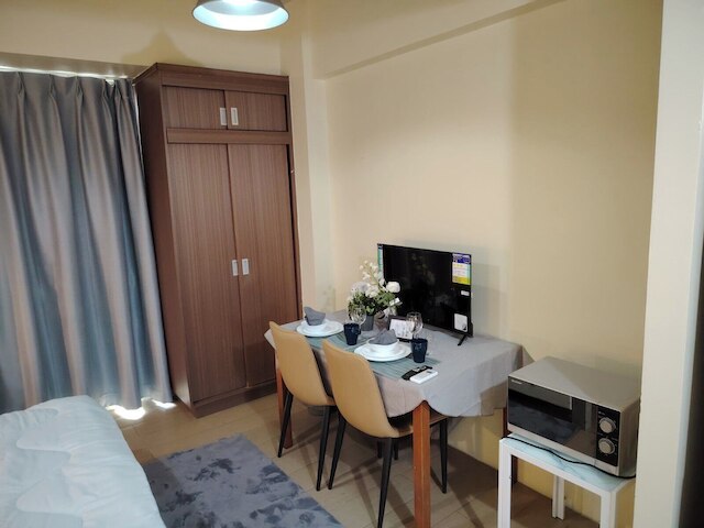 Cheap Accommodation - Newport Boulevard