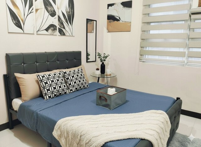 Cheap Accommodation - Newport Boulevard