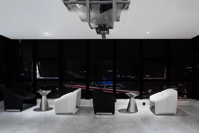 Xingzhi Yunbo Riverview Hotel (Chongqing Jiefangbei Hongyadong Branch)