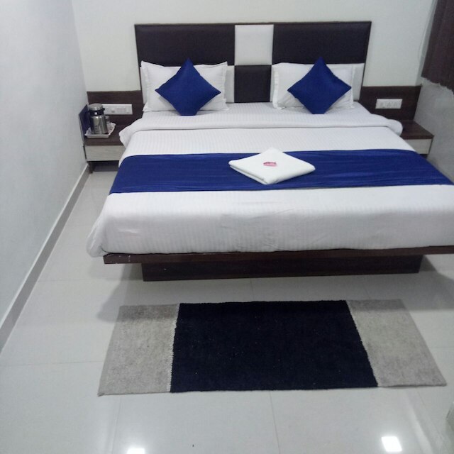 ホテル レイク パレス アーメダバード