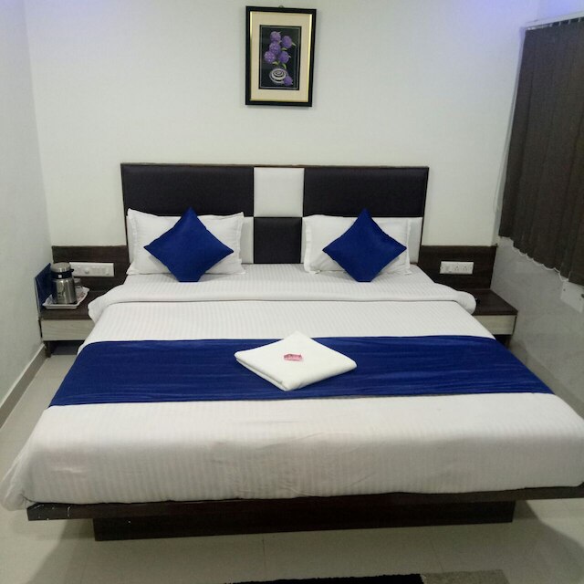 ホテル レイク パレス アーメダバード