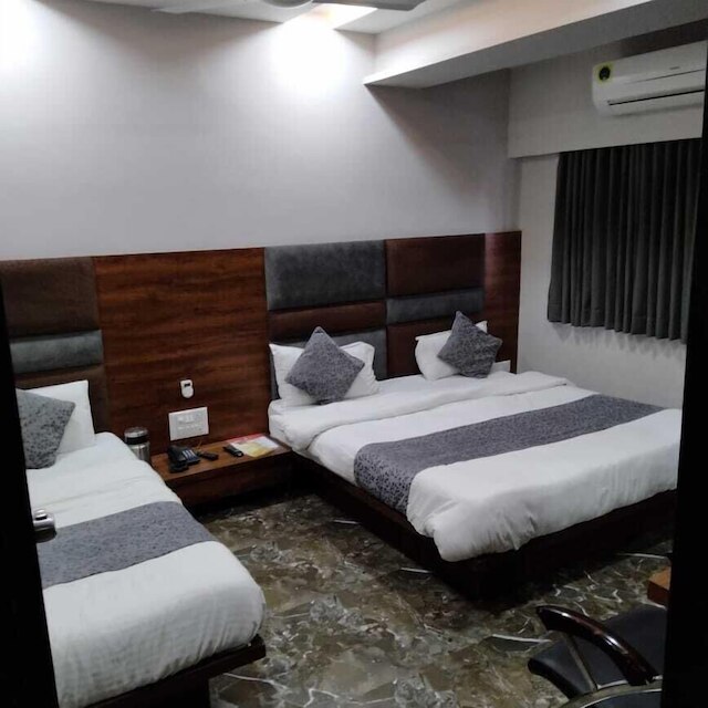 ホテル レイク パレス アーメダバード