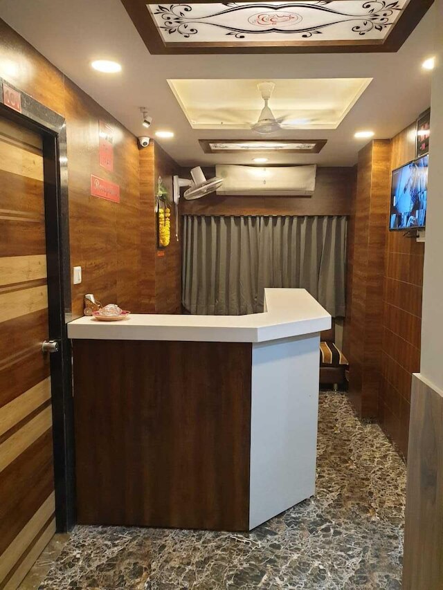 ホテル レイク パレス アーメダバード