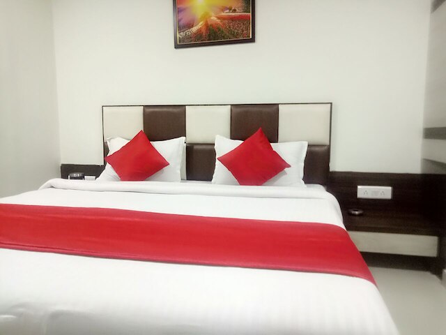 ホテル レイク パレス アーメダバード