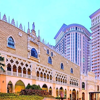 Live Luxury Living at BGC Venice